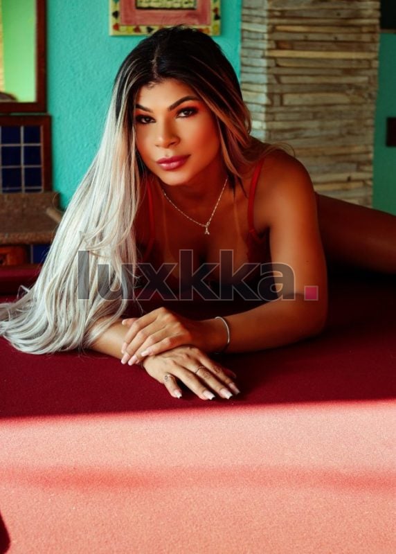 Larissa Campos, acompanhante trans na Savassi, Belo Horizonte, foto 48 de 76
