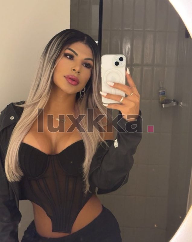 Larissa Campos, acompanhante trans na Savassi, Belo Horizonte, foto 73 de 76