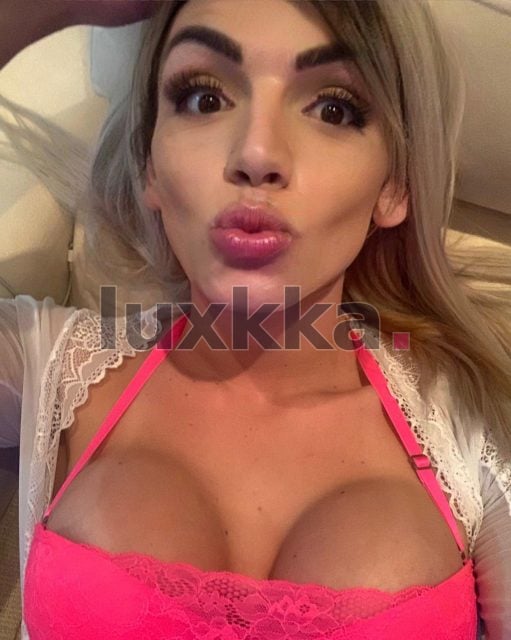 Leona Gaúcha, acompanhante trans no Centro Histórico, Porto Alegre, foto 37 de 121