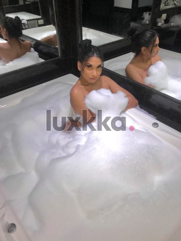 Lara Manuella, acompanhante trans no Centro Histórico, Porto Alegre, foto 9 de 22