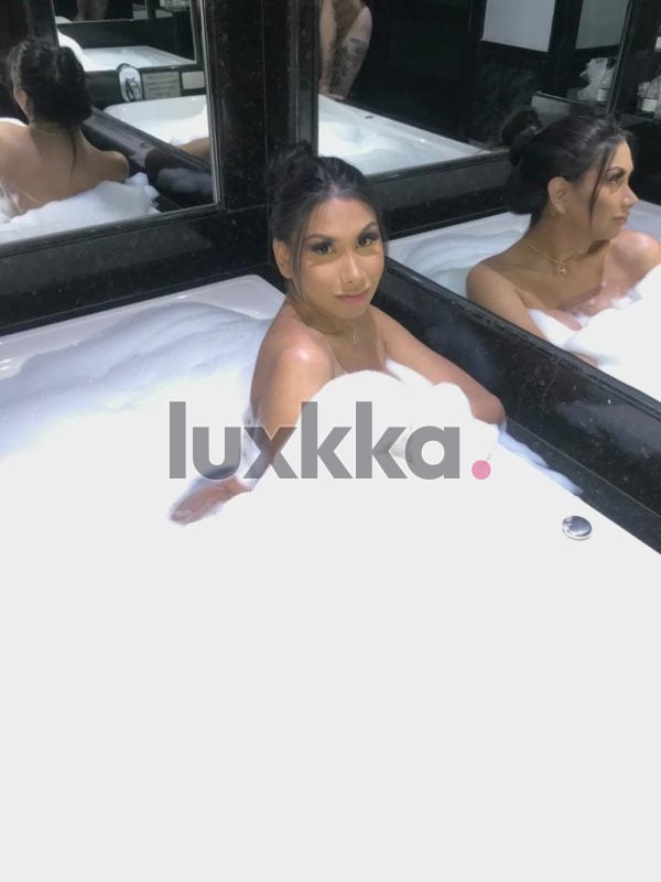 Lara Manuella, acompanhante trans no Centro Histórico, Porto Alegre, foto 17 de 22