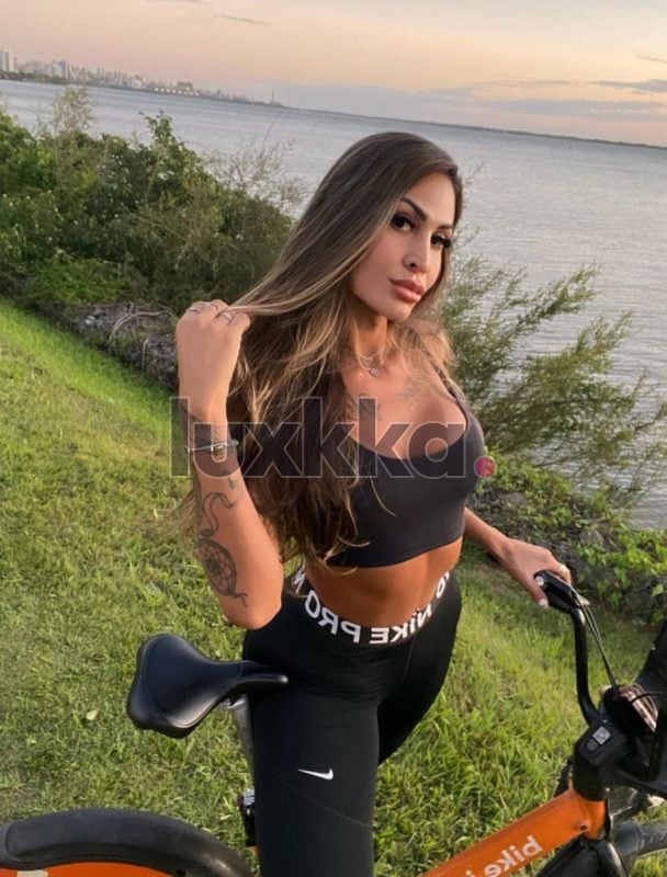 Lohanna Gaúcha, acompanhante trans no Centro Histórico, Porto Alegre, foto 59 de 73