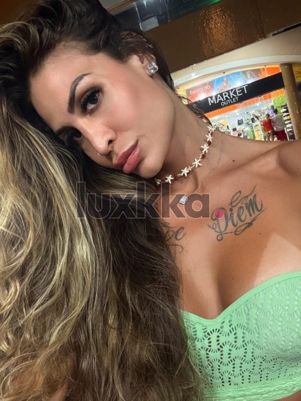 Lohanna Gaúcha, acompanhante trans no Centro Histórico, Porto Alegre, foto 63 de 73