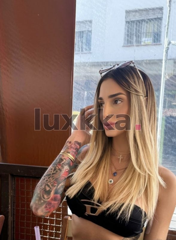 Ariella Dantas, acompanhante trans em Moema, São Paulo, foto 209 de 220