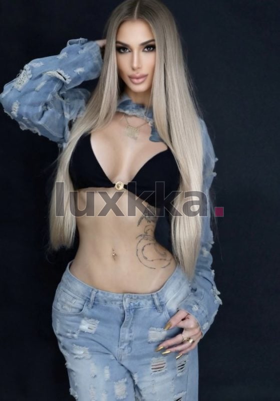 Ariella Dantas, acompanhante trans em Moema, São Paulo, foto 188 de 220