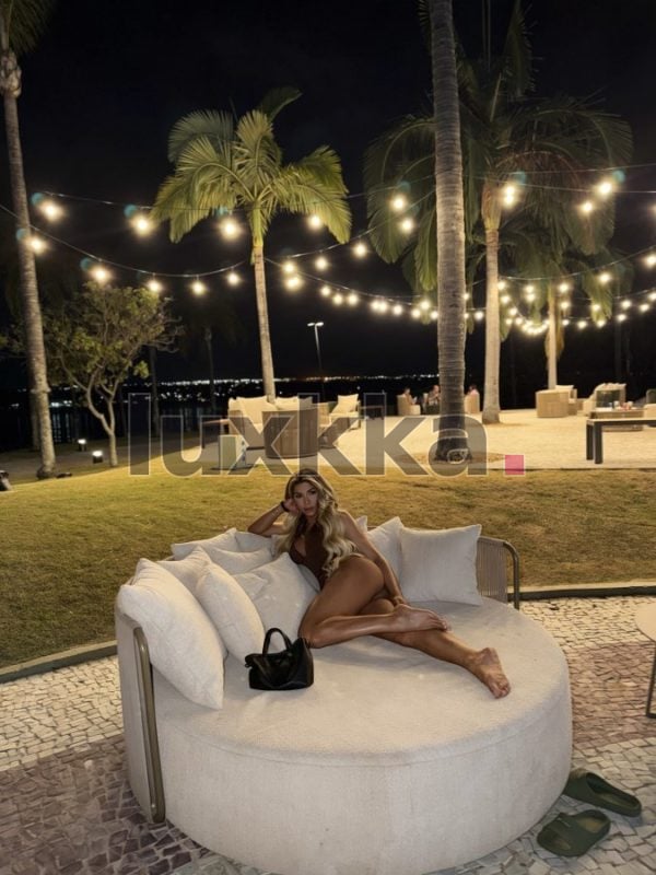 Amanda Vasconcelos, acompanhante trans no Brooklin, São Paulo, foto 21 de 32