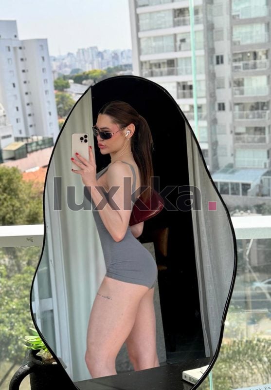 Luiza Bauermann, acompanhante trans no Centro, Florianópolis, foto 26 de 343