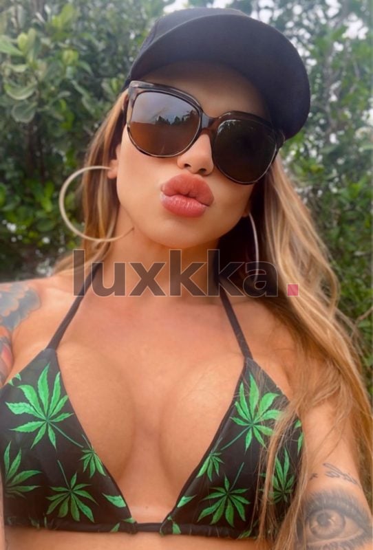 Amanda Surfistinha, acompanhante trans no Centro, Florianópolis, foto 64 de 169