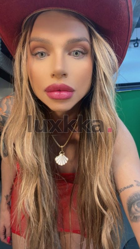 Amanda Surfistinha, acompanhante trans no Centro, Florianópolis, foto 58 de 169