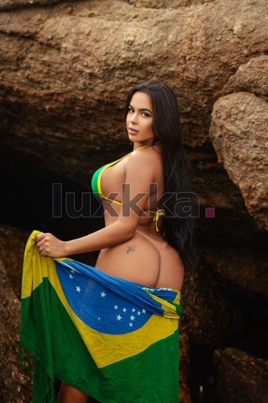 Nic Vinhedos, acompanhante trans em Copacabana, Rio de Janeiro, foto 25 de 36