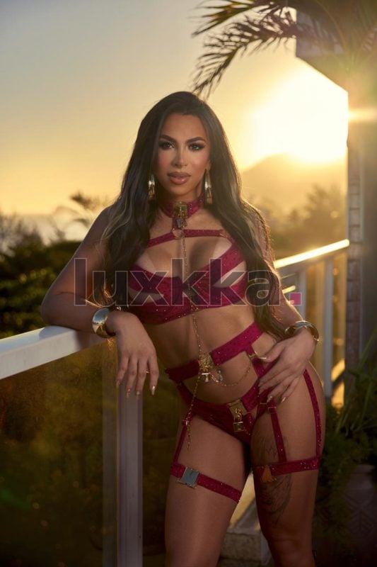 Eduarda Oliveira, acompanhante trans em Copacabana, Rio de Janeiro, foto 27 de 64