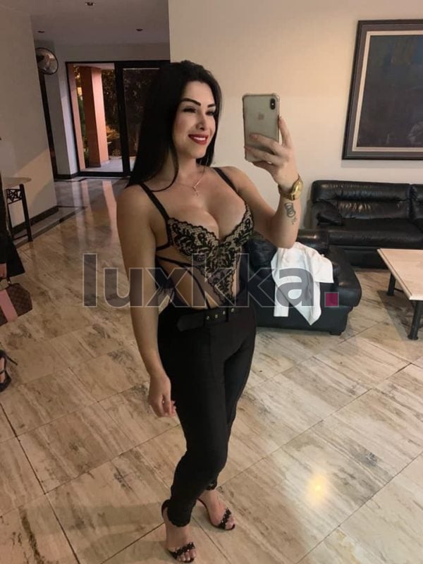 Bruna Brasil, acompanhante trans em Copacabana, Rio de Janeiro, foto 26 de 35
