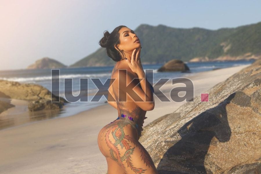 Maysa Maia, acompanhante trans em Copacabana, Rio de Janeiro, foto 127 de 159