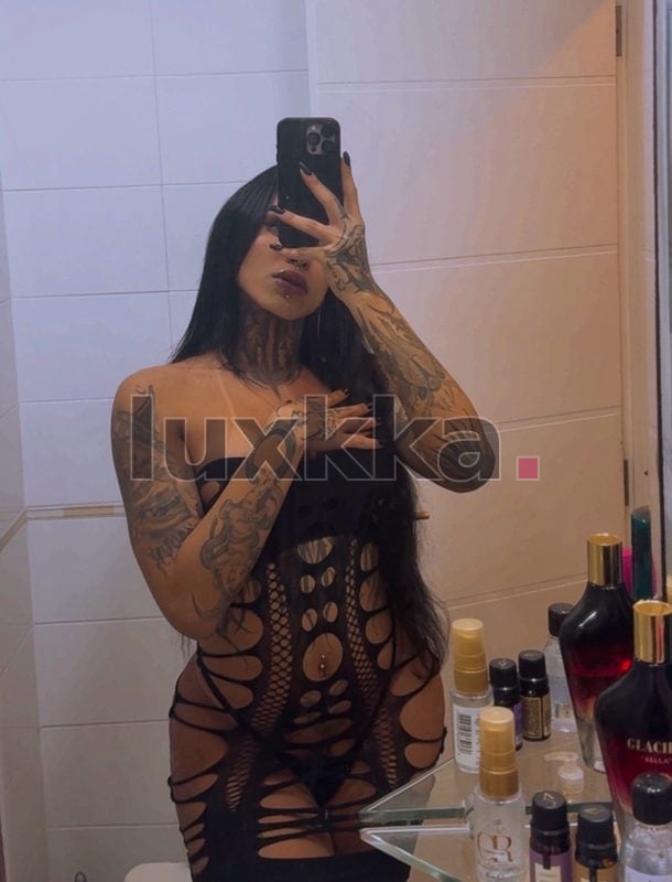 Lorena Félix, acompanhante trans em Copacabana, Rio de Janeiro, foto 15 de 47