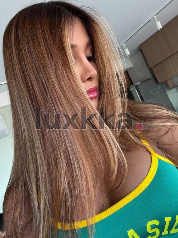 Roberta Close, acompanhante trans em Copacabana, Rio de Janeiro, foto 36 de 53