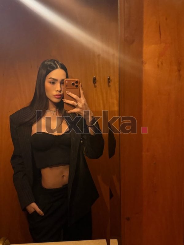 Larissa Araújo, acompanhante trans em Copacabana, Rio de Janeiro, foto 80 de 142