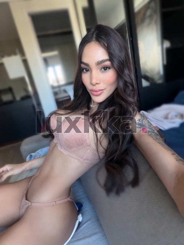 Larissa Araújo, acompanhante trans em Copacabana, Rio de Janeiro, foto 67 de 142