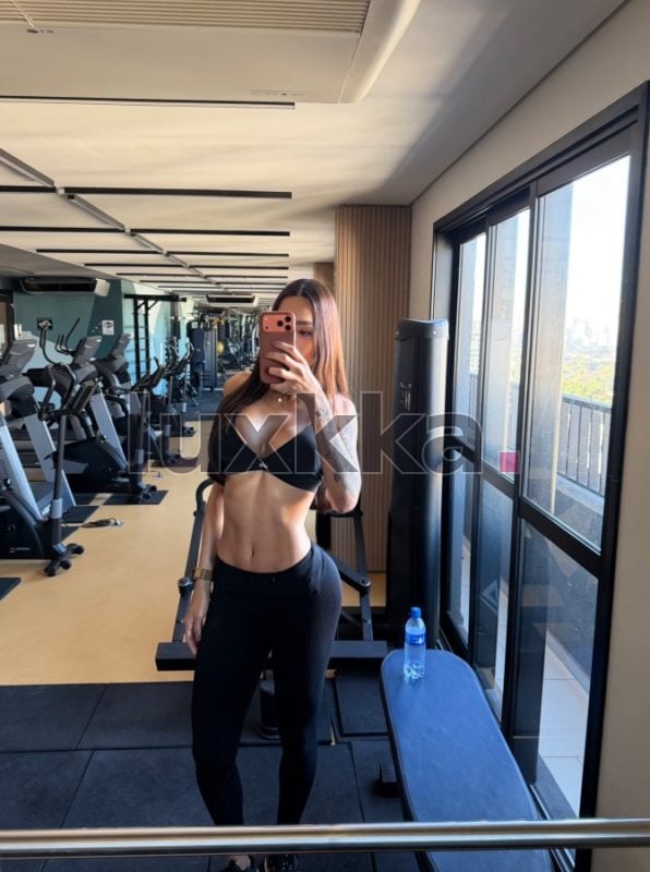 Larissa Araújo, acompanhante trans em Copacabana, Rio de Janeiro, foto 57 de 142