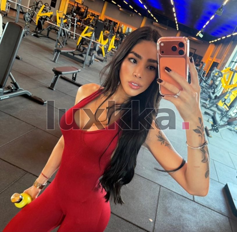 Larissa Araújo, acompanhante trans em Copacabana, Rio de Janeiro, foto 142 de 142