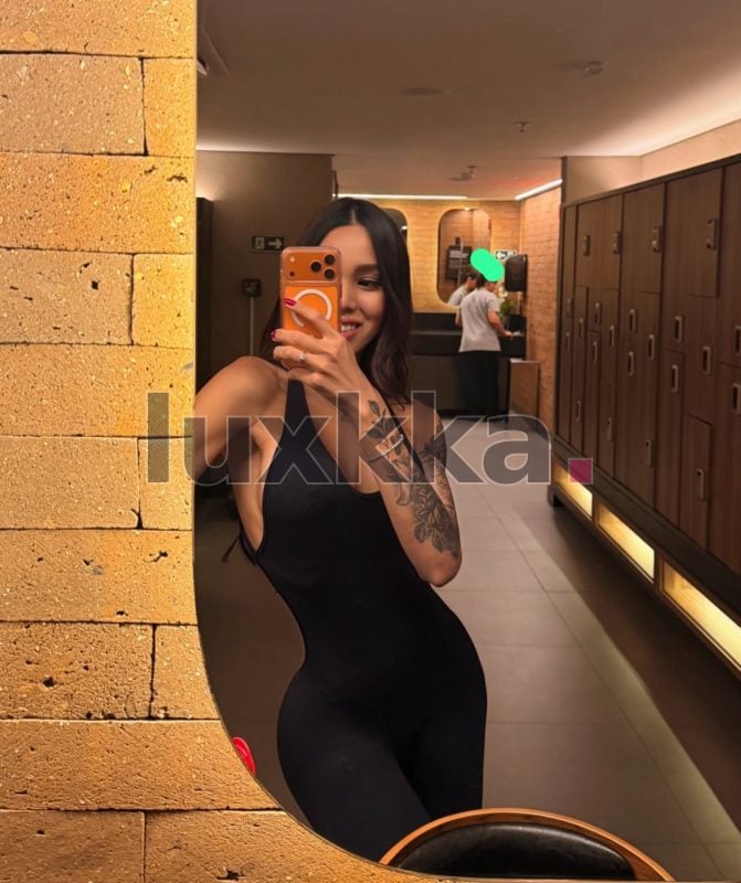 Larissa Araújo, acompanhante trans em Copacabana, Rio de Janeiro, foto 130 de 142