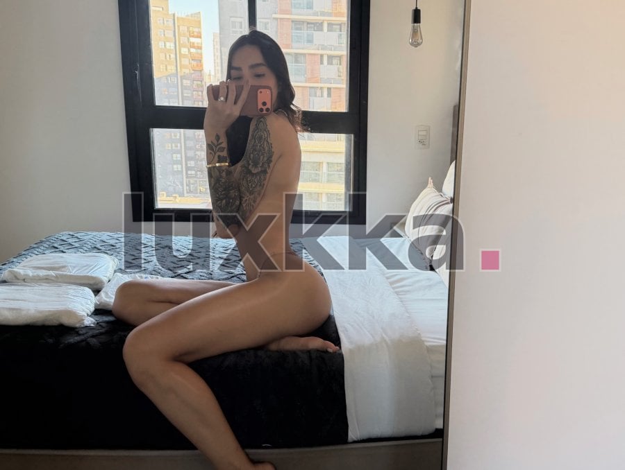 Larissa Araújo, acompanhante trans em Copacabana, Rio de Janeiro, foto 140 de 142