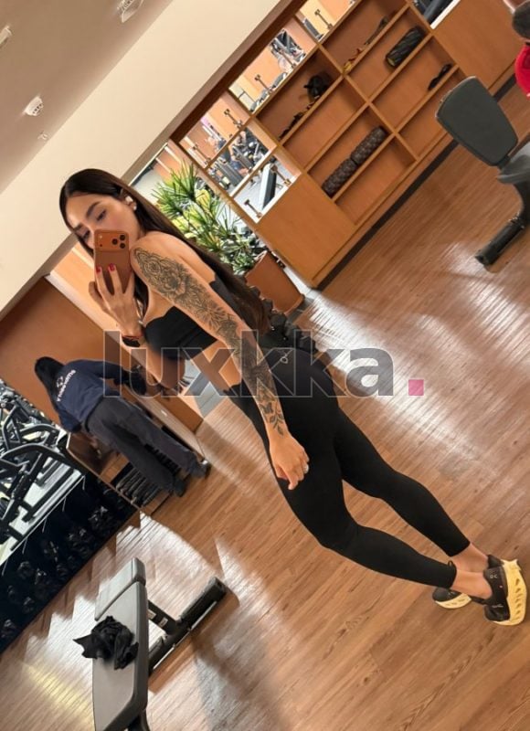 Larissa Araújo, acompanhante trans em Copacabana, Rio de Janeiro, foto 39 de 142