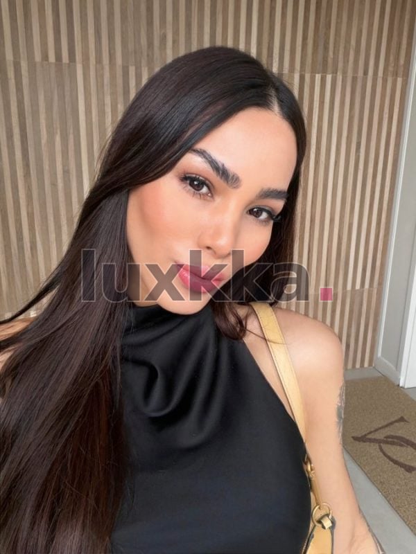 Larissa Araújo, acompanhante trans em Copacabana, Rio de Janeiro, foto 89 de 142