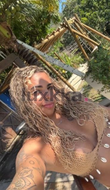 Loirinha Carioca, acompanhante trans em Copacabana, Rio de Janeiro, foto 10 de 11