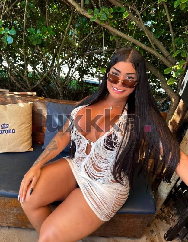 Isabella Reis, acompanhante trans na Barra da Tijuca, Rio de Janeiro, foto 58 de 92