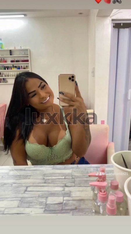 Isabella Reis, acompanhante trans na Barra da Tijuca, Rio de Janeiro, foto 22 de 92