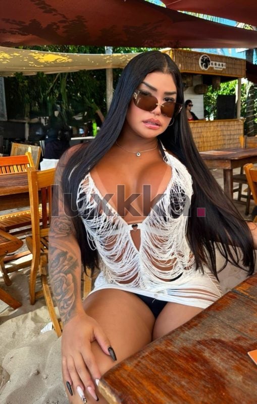 Isabella Reis, acompanhante trans na Barra da Tijuca, Rio de Janeiro, foto 20 de 92