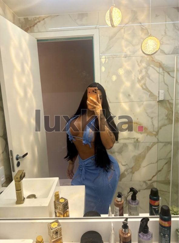Isabella Reis, acompanhante trans na Barra da Tijuca, Rio de Janeiro, foto 33 de 92