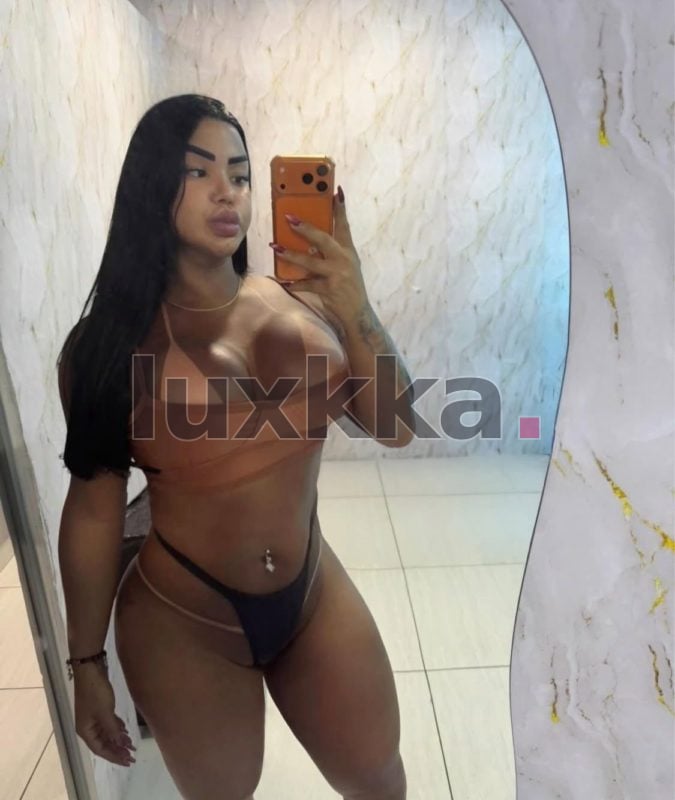 Isabella Reis, acompanhante trans na Barra da Tijuca, Rio de Janeiro, foto 79 de 92