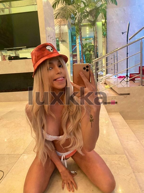 Sofia Rabello, acompanhante trans em Copacabana, Rio de Janeiro, foto 61 de 70