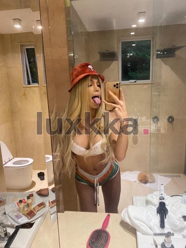 Sofia Rabello, acompanhante trans em Copacabana, Rio de Janeiro, foto 51 de 70