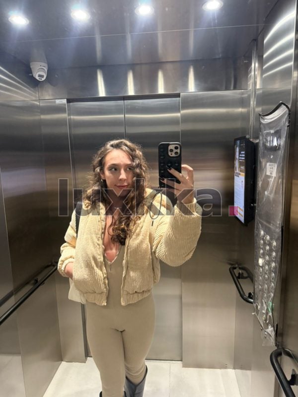 Lavinia Britto, acompanhante trans na Bela Vista, São Paulo, foto 143 de 152