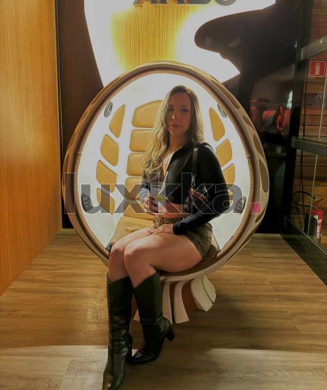 Lavinia Britto, acompanhante trans na Bela Vista, São Paulo, foto 149 de 152