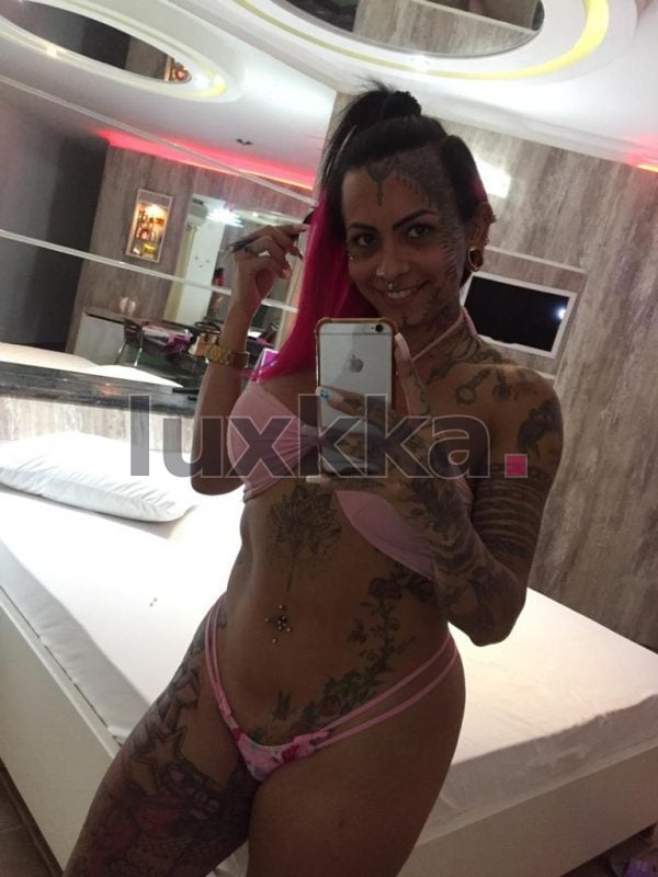 Isabelly Ferreira, acompanhante trans na Vila Guilherme, São Paulo, foto 37 de 73