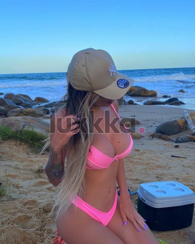 Clara Menezes, acompanhante trans em Copacabana, Rio de Janeiro, foto 54 de 104