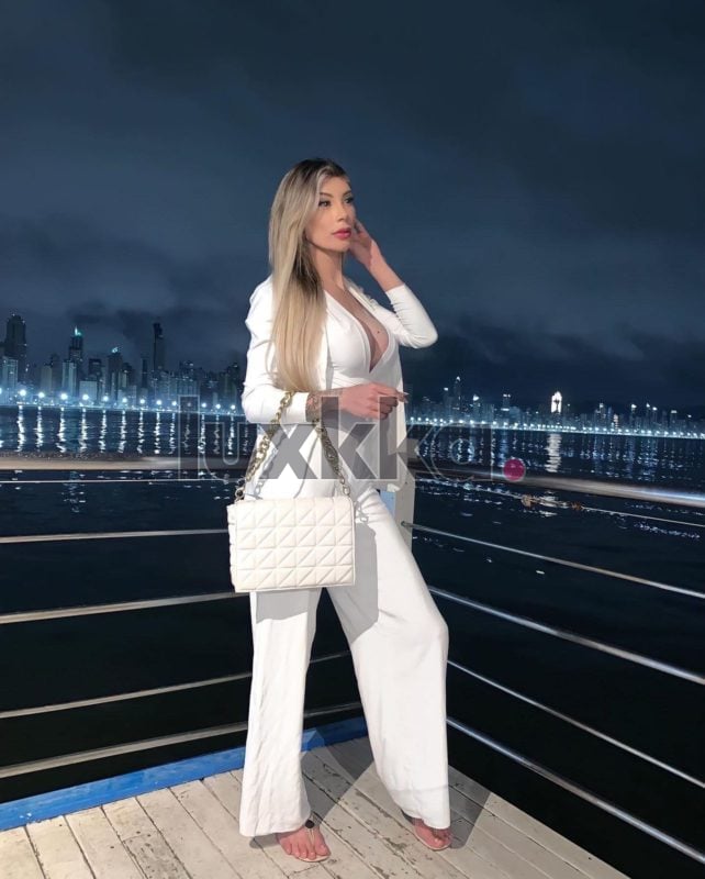 Clara Menezes, acompanhante trans em Copacabana, Rio de Janeiro, foto 73 de 104