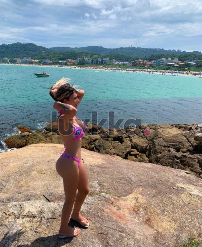 Clara Menezes, acompanhante trans em Copacabana, Rio de Janeiro, foto 71 de 104