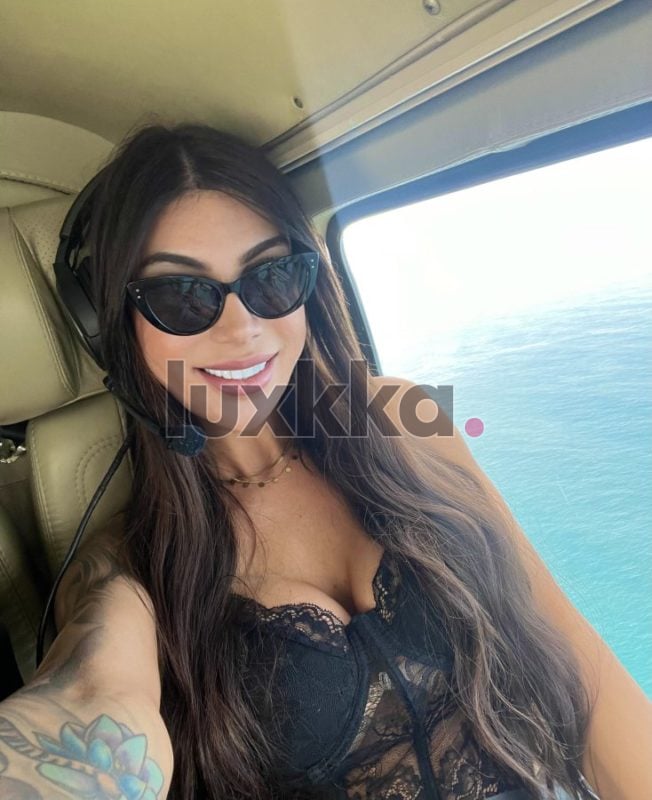 Clara Menezes, acompanhante trans em Copacabana, Rio de Janeiro, foto 55 de 104