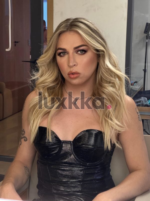 Sofia Fochesatto, acompanhante trans em Copacabana, Rio de Janeiro, foto 29 de 70