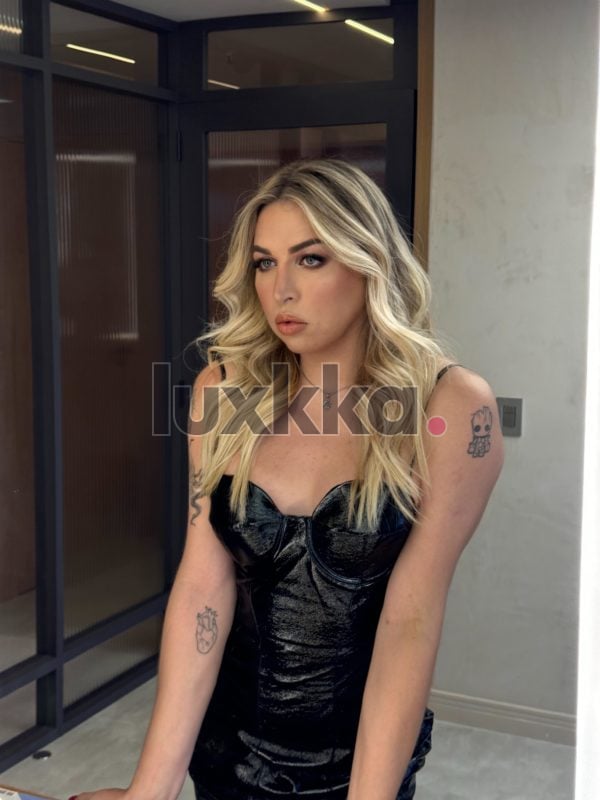 Sofia Fochesatto, acompanhante trans em Copacabana, Rio de Janeiro, foto 69 de 70