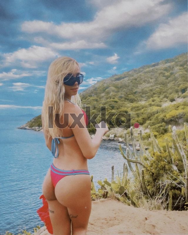 Kiara Gonzales, acompanhante trans na Barra da Tijuca, Rio de Janeiro, foto 11 de 11